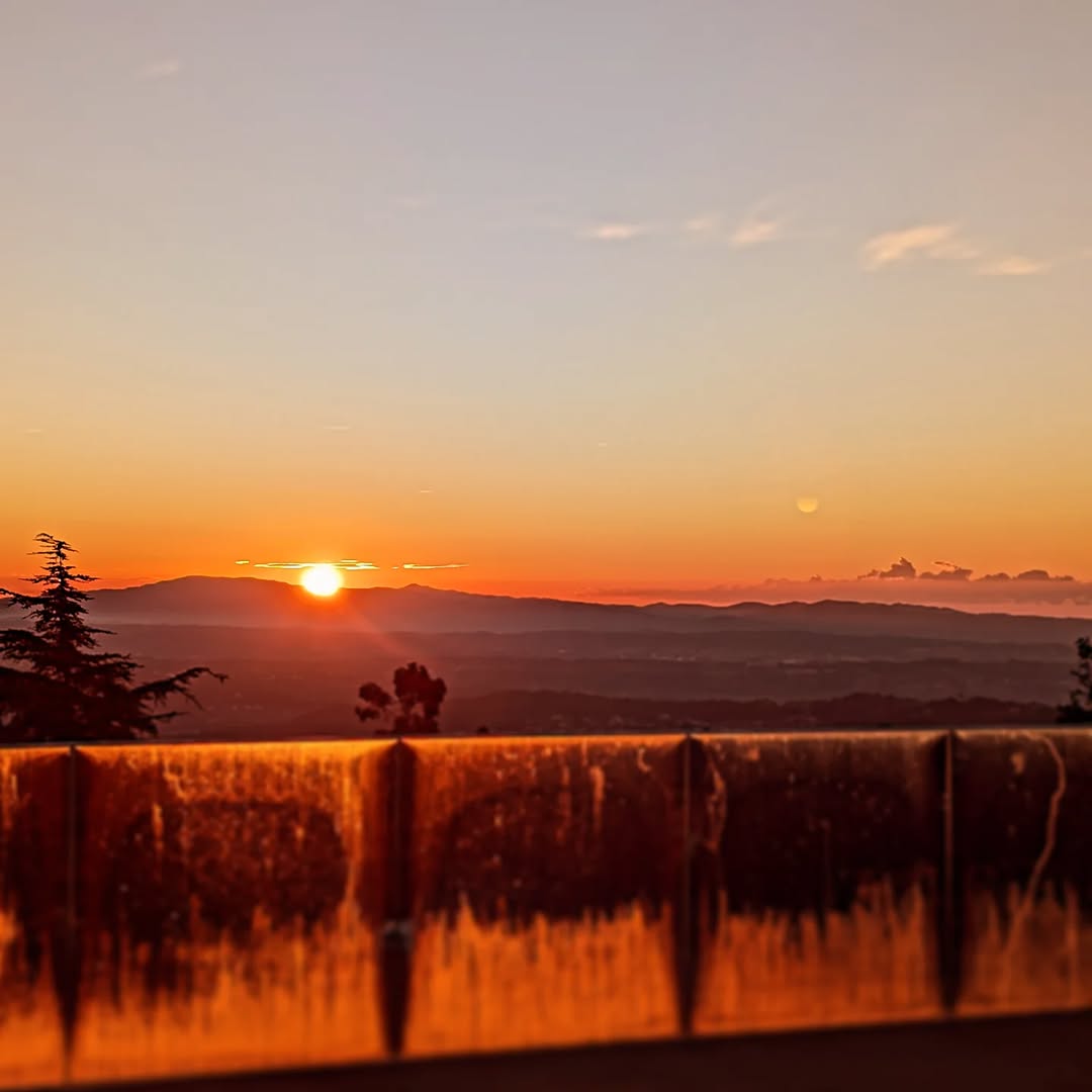 Views of Cingles de Berti from AranEtxea